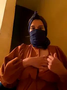 Photos of SaraChouchou from StripChat is Freechat