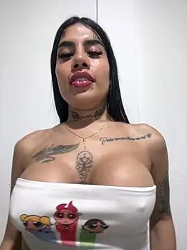 Try our girls live displays and explore the company of endless strippers, with beautiful physiques, vibrating toys and more.
