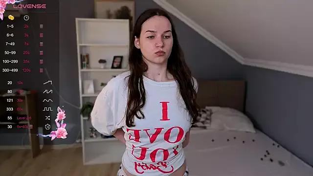 Sarah_Lert from StripChat is Freechat