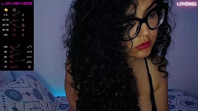 Sarah_Lovegood1 from StripChat