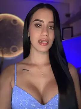 Try our girls live displays and explore the company of endless strippers, with beautiful physiques, vibrating toys and more.