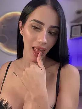 Photos of SarahhSmitth1 from StripChat is Freechat