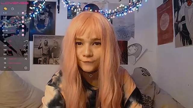 SarahRomantic from StripChat