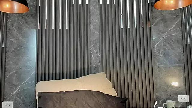 SaraiEvans from StripChat is Freechat