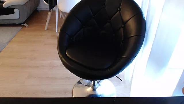 sarametisse26 model from StripChat