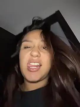 Saray_lo from StripChat is Freechat