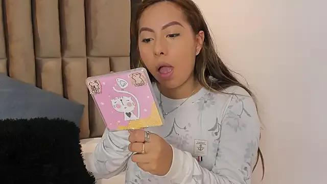 Saritaa_Hevans from StripChat is Freechat