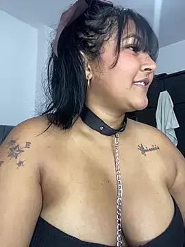 Try our girls live displays and explore the company of endless strippers, with beautiful physiques, vibrating toys and more.