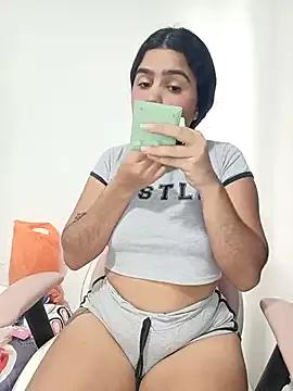 Try our girls live displays and explore the company of endless strippers, with beautiful physiques, vibrating toys and more.