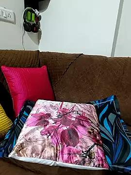 Try our girls live displays and explore the company of endless strippers, with beautiful physiques, vibrating toys and more.