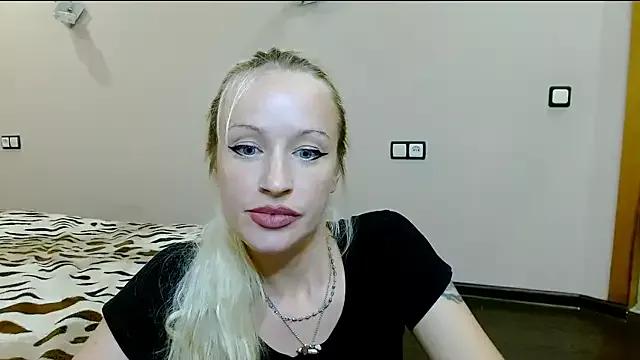 SatinQueen90 from StripChat is Freechat