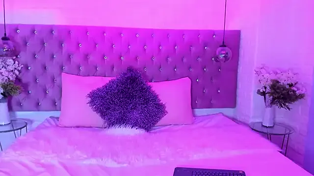 Avatar of Scarlet_Monroee