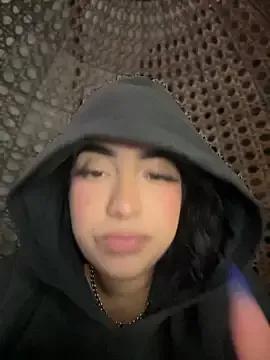 Try our girls live displays and explore the company of endless strippers, with beautiful physiques, vibrating toys and more.