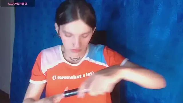 Try our girls live displays and explore the company of endless strippers, with beautiful physiques, vibrating toys and more.