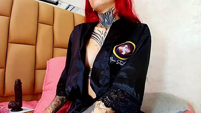 Try our girls live displays and explore the company of endless strippers, with beautiful physiques, vibrating toys and more.