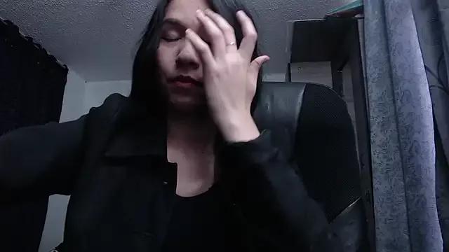 scarlett_vonrose from StripChat is Freechat