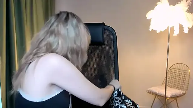 ScarlettScril — Catwoman costume