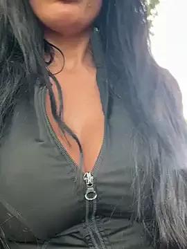 Try our girls live displays and explore the company of endless strippers, with beautiful physiques, vibrating toys and more.