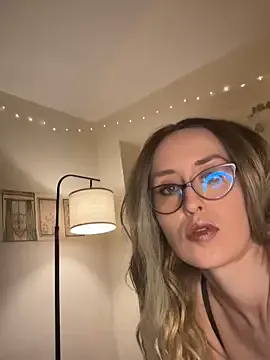 seductress444 — Last tipper gets 5 mins Lush control