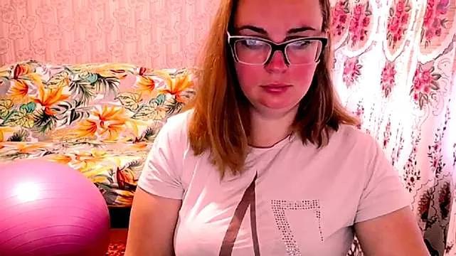 Selena_shy_ from StripChat