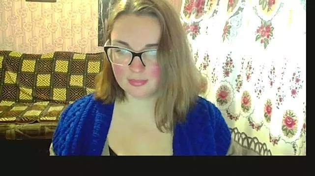 Selena_shy_ from StripChat