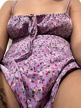 selena_strip from StripChat