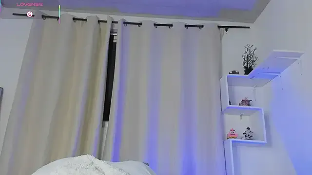 Selenafox_0 — Anal show