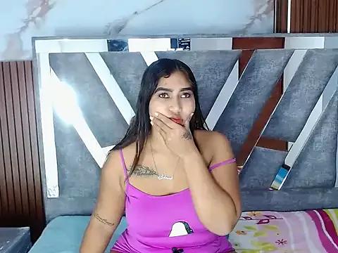 Try our girls live displays and explore the company of endless strippers, with beautiful physiques, vibrating toys and more.