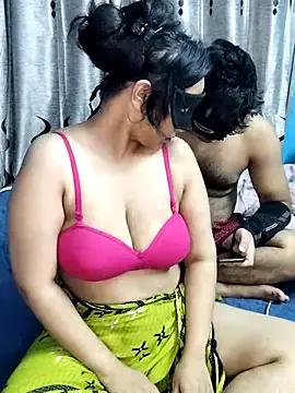 sexy42couple from StripChat is Freechat