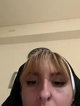 Try our girls live displays and explore the company of endless strippers, with beautiful physiques, vibrating toys and more.