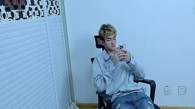 Avatar of sexyboy-lele