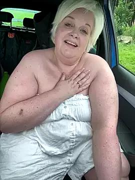 sexychazza16 from StripChat is Freechat