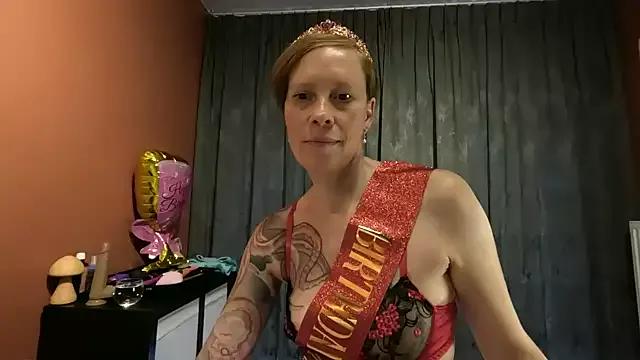 SexyExclusiveflower from StripChat is Freechat