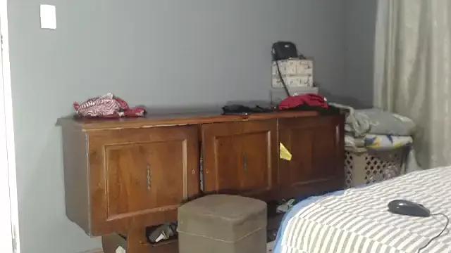 SEXYHUGEASS21 from StripChat is Freechat