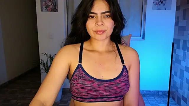 Try our girls live displays and explore the company of endless strippers, with beautiful physiques, vibrating toys and more.
