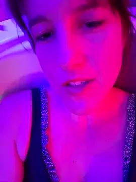 Try our girls live displays and explore the company of endless strippers, with beautiful physiques, vibrating toys and more.