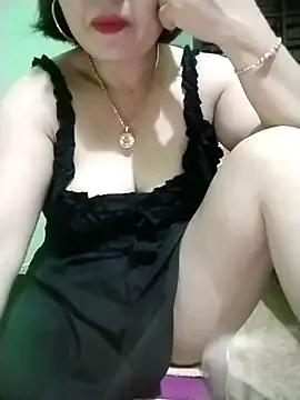 SexyQueen99 from StripChat is Freechat