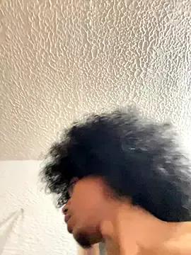 Try our girls live displays and explore the company of endless strippers, with beautiful physiques, vibrating toys and more.