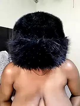 SexySlenderLexy from StripChat is Freechat