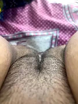 Sexyvarsha1431 from StripChat is Freechat