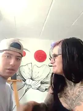 Try our girls live displays and explore the company of endless strippers, with beautiful physiques, vibrating toys and more.