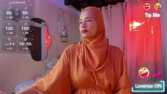 ShanaJamil — OIL IN MY ASS 