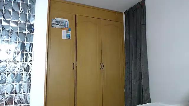 Sharickleon11 from StripChat is Freechat
