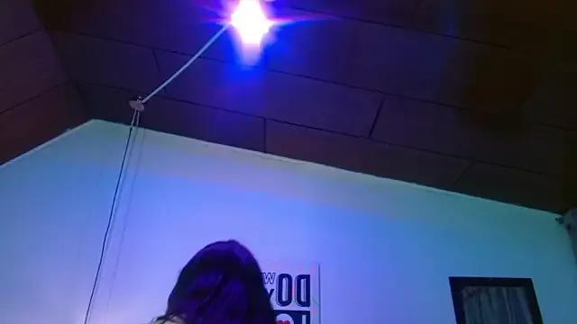 Sharon_10_ from StripChat is Freechat