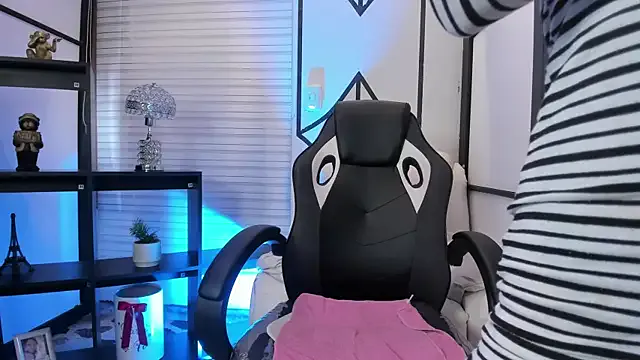 Avatar of SharonQueen1