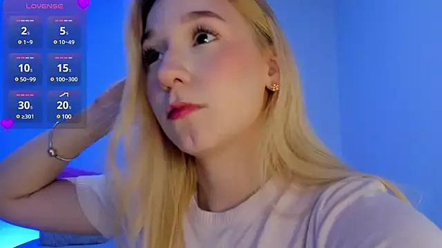 shatall_rouge from StripChat is Freechat