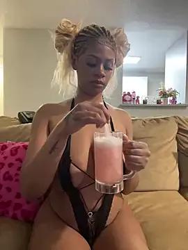 Try our girls live displays and explore the company of endless strippers, with beautiful physiques, vibrating toys and more.