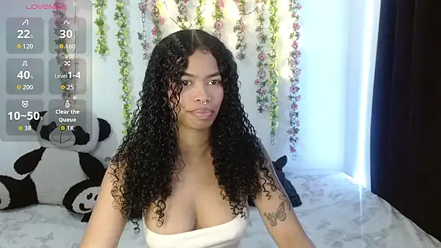 Avatar of Shenna_brunette_