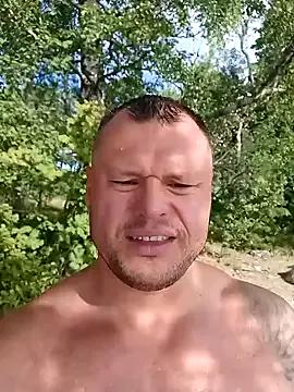 sherale2s from StripChat is Freechat