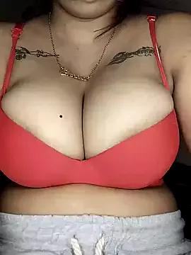 Try our girls live displays and explore the company of endless strippers, with beautiful physiques, vibrating toys and more.
